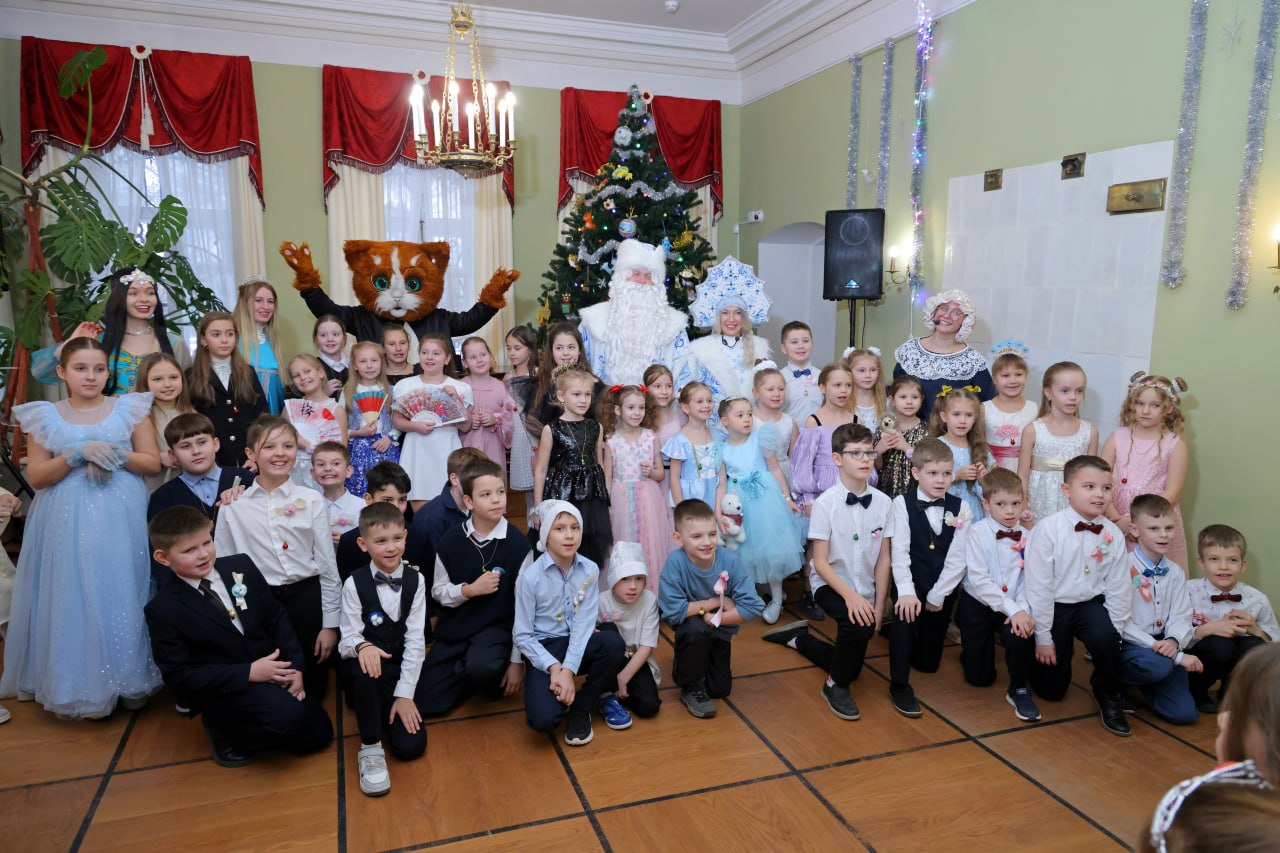 «Новогоднее БАЛовство» в музее «Усадьба Лопасня‑Зачатьевское»