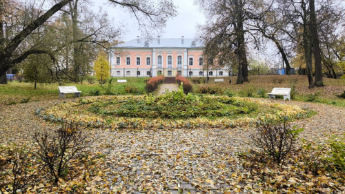 Музей «Усадьба Лопасня-Зачатьевское»