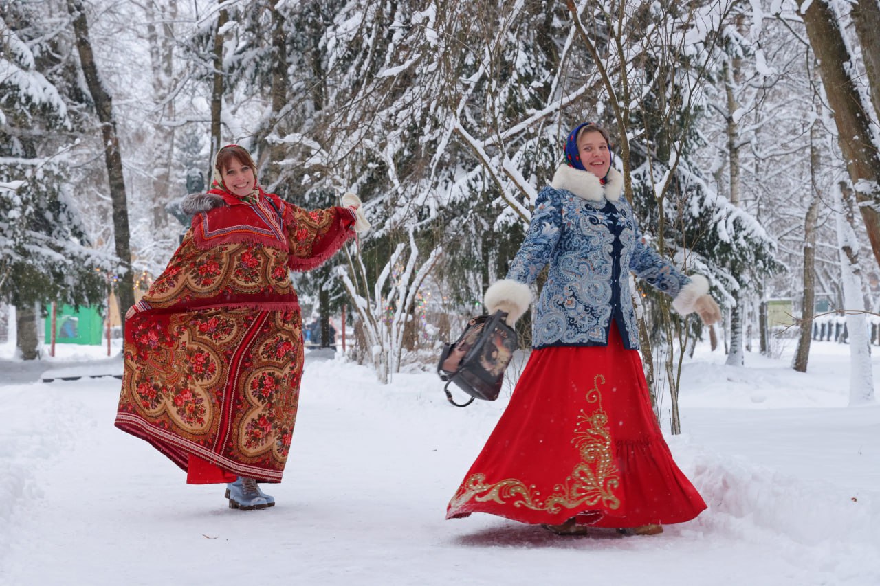 Под балалайку, да с чаем из самовара. В Мелихове прошло традиционное Новогоднее гулянье