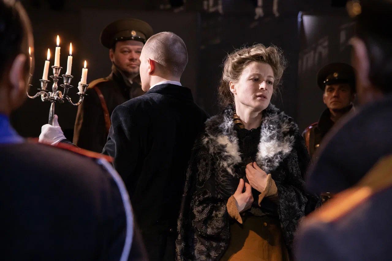 «ДНИ ТУРБИНЫХ» Московский Открытый Студенческий Театр «МОСТ»